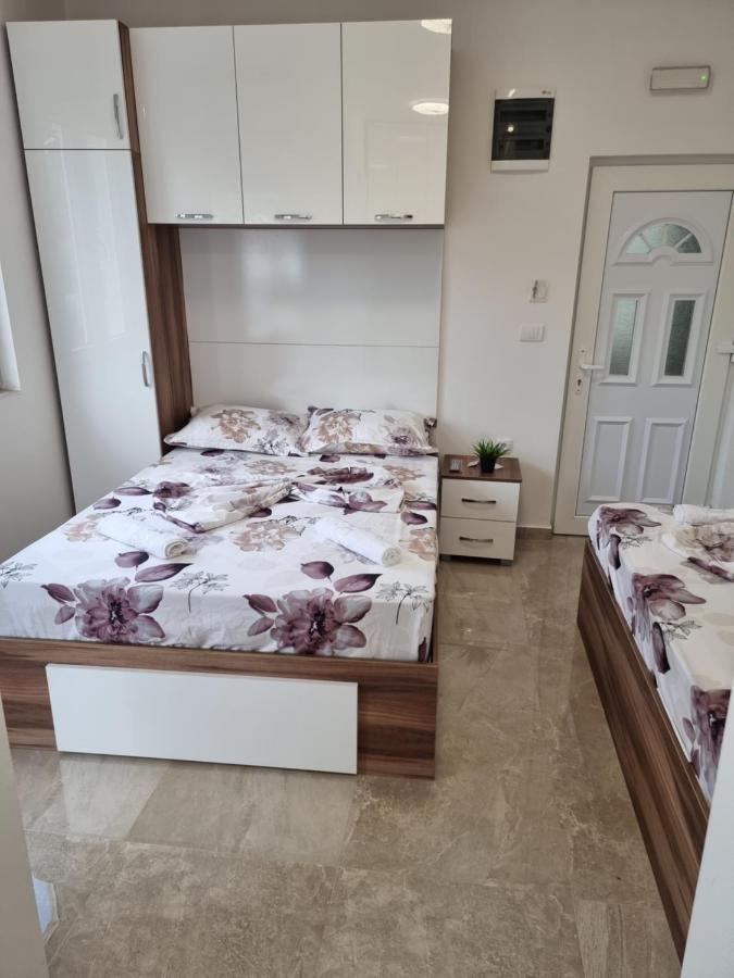 Ebra Lux Apartmani Dobra Voda Exterior photo